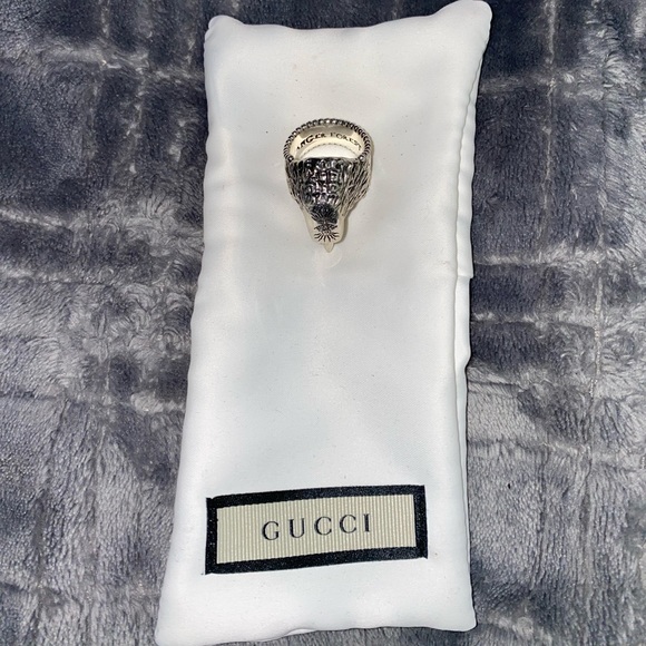 Silver Gucci Loved Eagle Head Ring - Picture 1 of 5